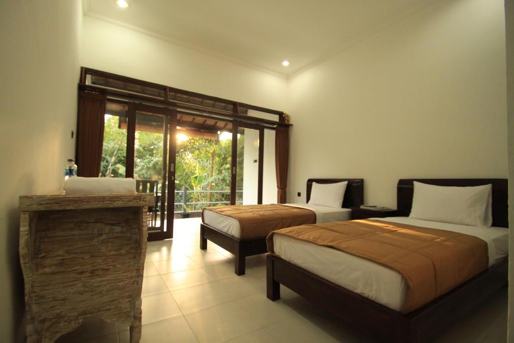 Guest house Omah D'taman By Eps 3*