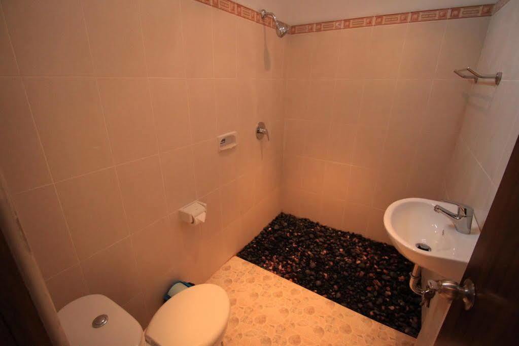 Guest house Omah D'taman By Eps 3*