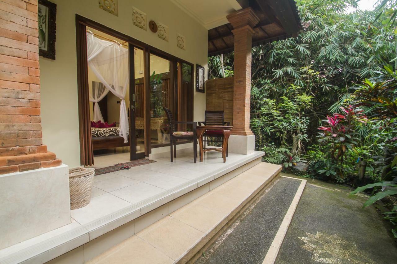 Guest house Omah D'taman By Eps 3*