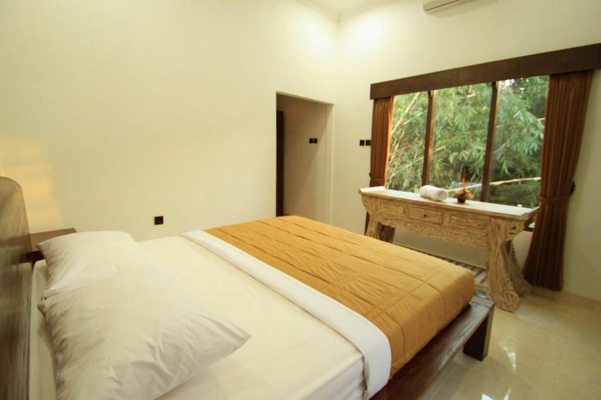 Guest house Omah D'taman By Eps 3*