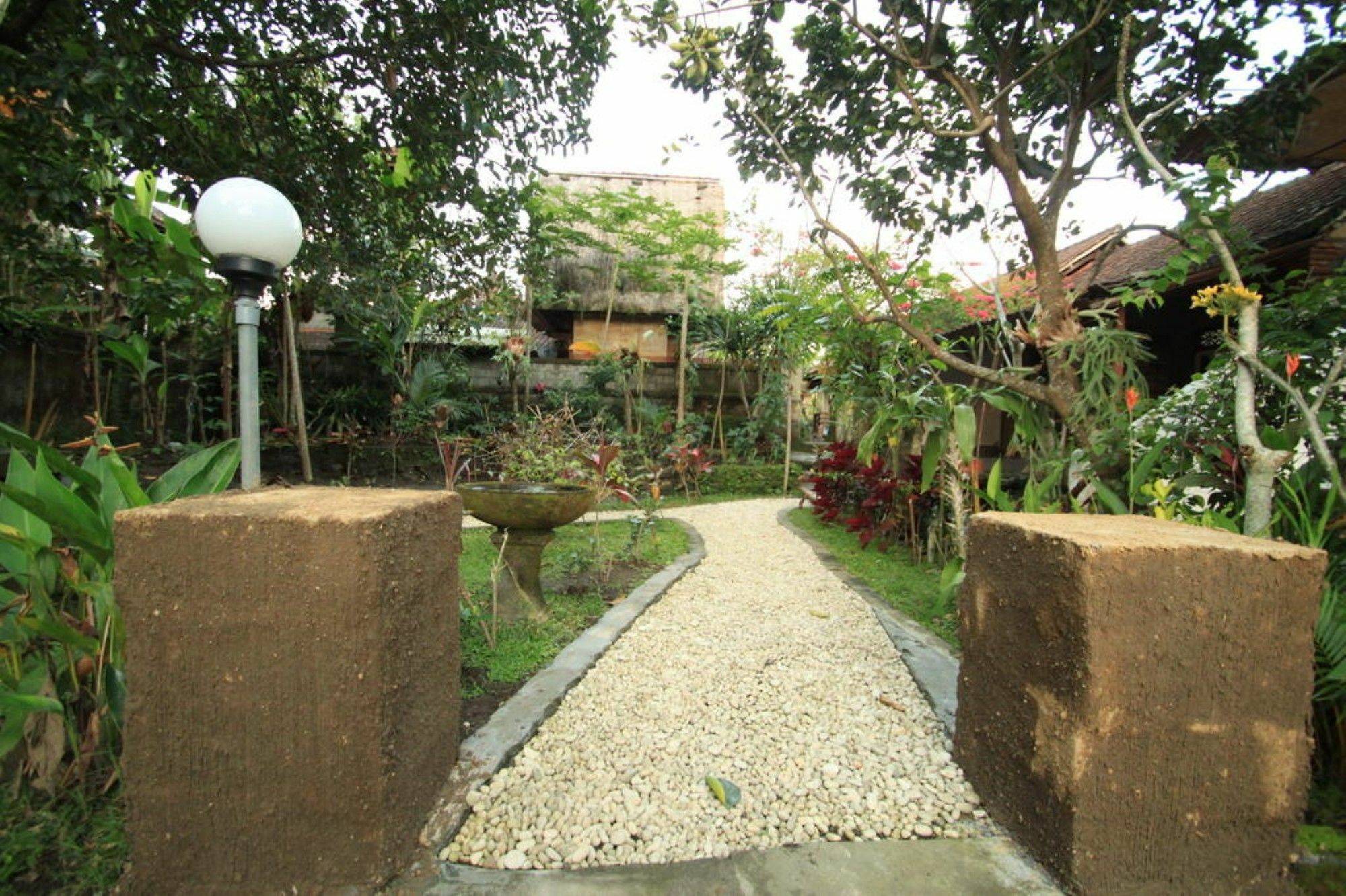 Omah D'taman By Eps Guest house